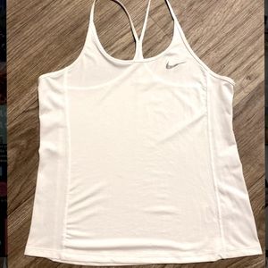 💕NIKE White Tank💕